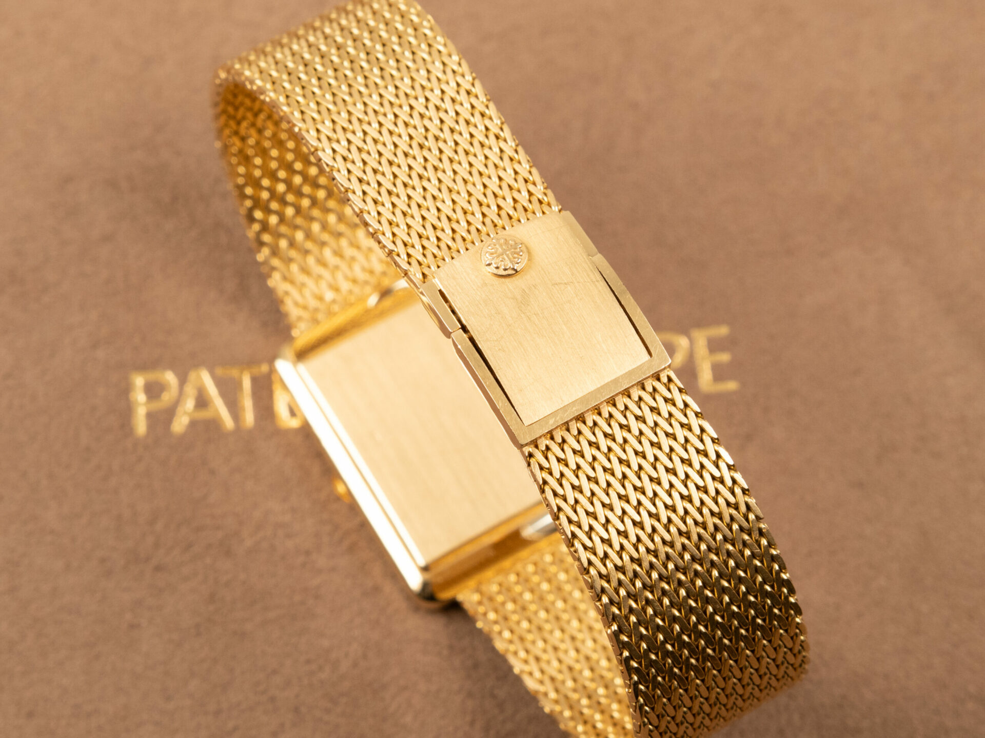 Patek Philippe Rectangular Ref. 3599 Jumbo Yellow Gold - immagine 6